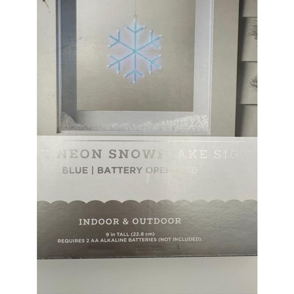 New in Box Wondershop LED Neon Blue Snowflake Light Sign Battery Operated Timer - Picture 4 of 6
